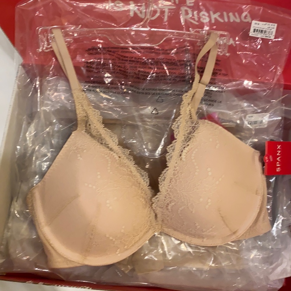 Spanx Nude Undie- Tectable Push-up Plunge Bra 32D